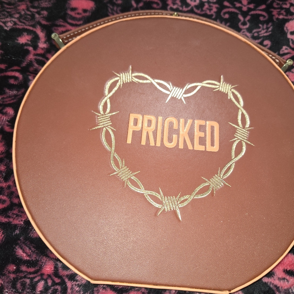 JEFFREE STAR Pricked eyeshadow Palette